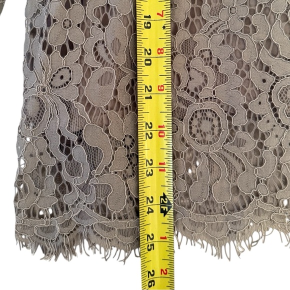 Sundance velvet lace bell sleeve top size small - Picture 7 of 8